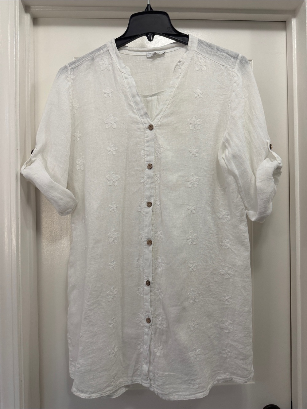 ROSEMARINE Size L White Embroidered Button-Front Women’s Shirt